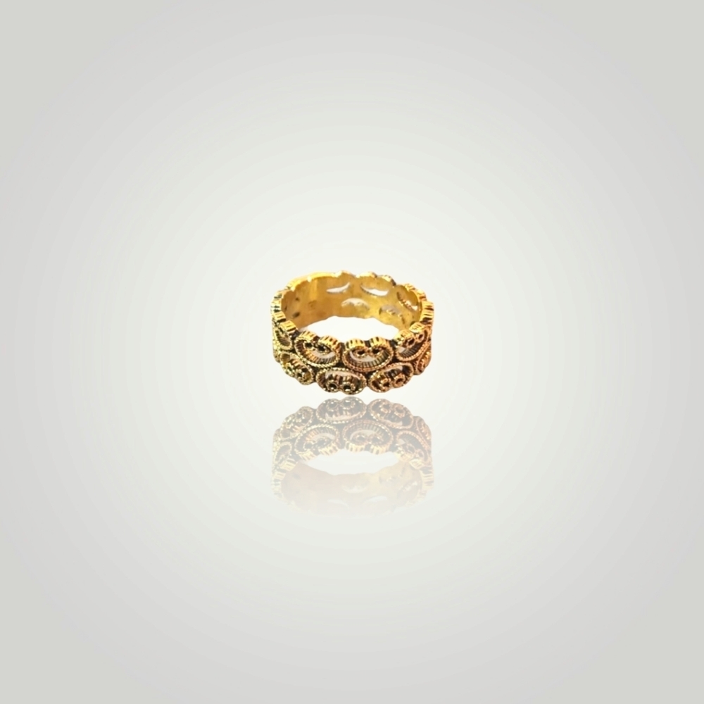 💍super Cute Stackable Gold Toned Ring - Size 9 - Picture 1 of 4